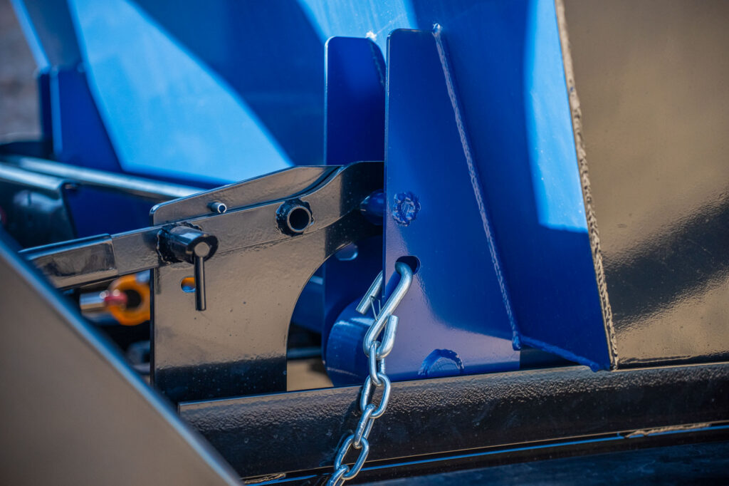 RKO Gooseneck Rolloff Dump Trailer Blue Latch Detail